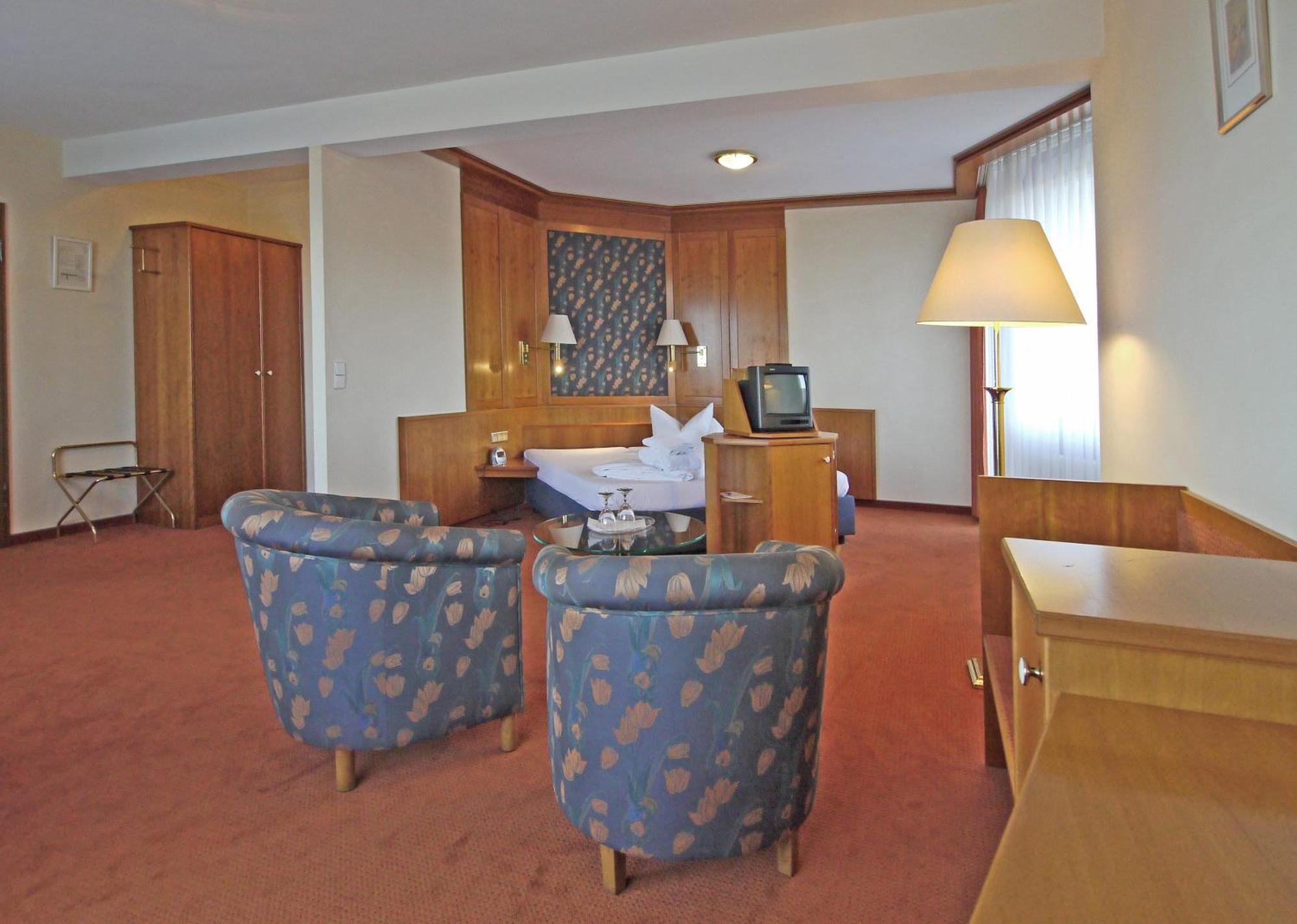 Hotel Schwanen Kaelberbronn Pfalzgrafenweiler Extérieur photo
